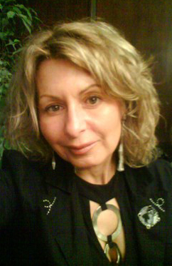 Рекетираната журналистка Илиана Беновска: Майка ми умря, докато ме тормозеха висши чиновници