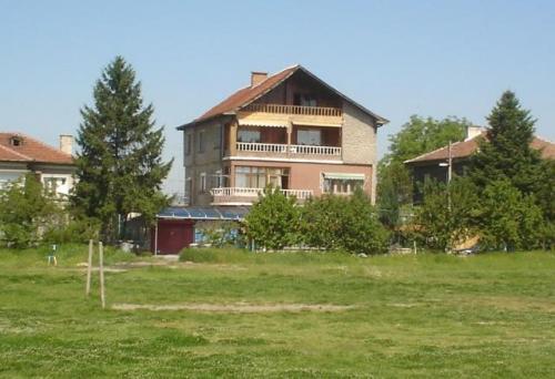 Намаляват пет пъти цени на имотите в Пазарджик