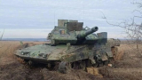 Военно състезание в ничия земя между украинците и руснаците заради танкове Strv122, а САЩ...