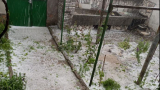 За минути всичко замина: Градушка удари това място в България, бурята се насочи към... ВИДЕО