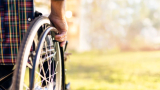 Болен мъж измина 200 км, за да получи инвалидната си количка 