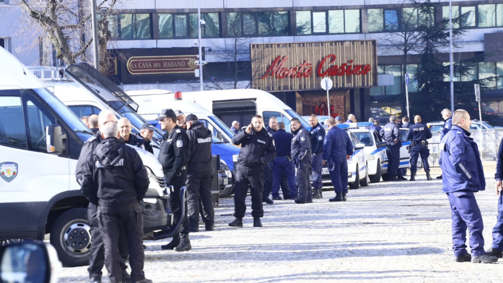 Без бронежилетка за полицаите с шкембенце, в МВР само се дебелее 