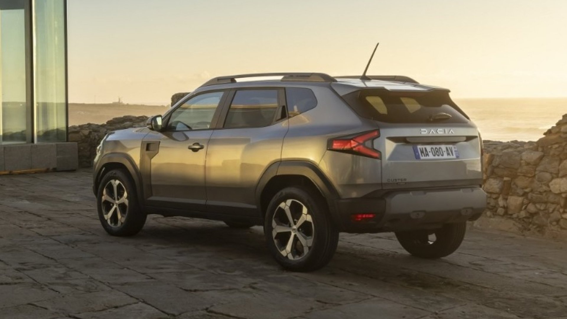 Новият Dacia Duster 2024 излиза на пазара: Подробности и цени СНИМКИ