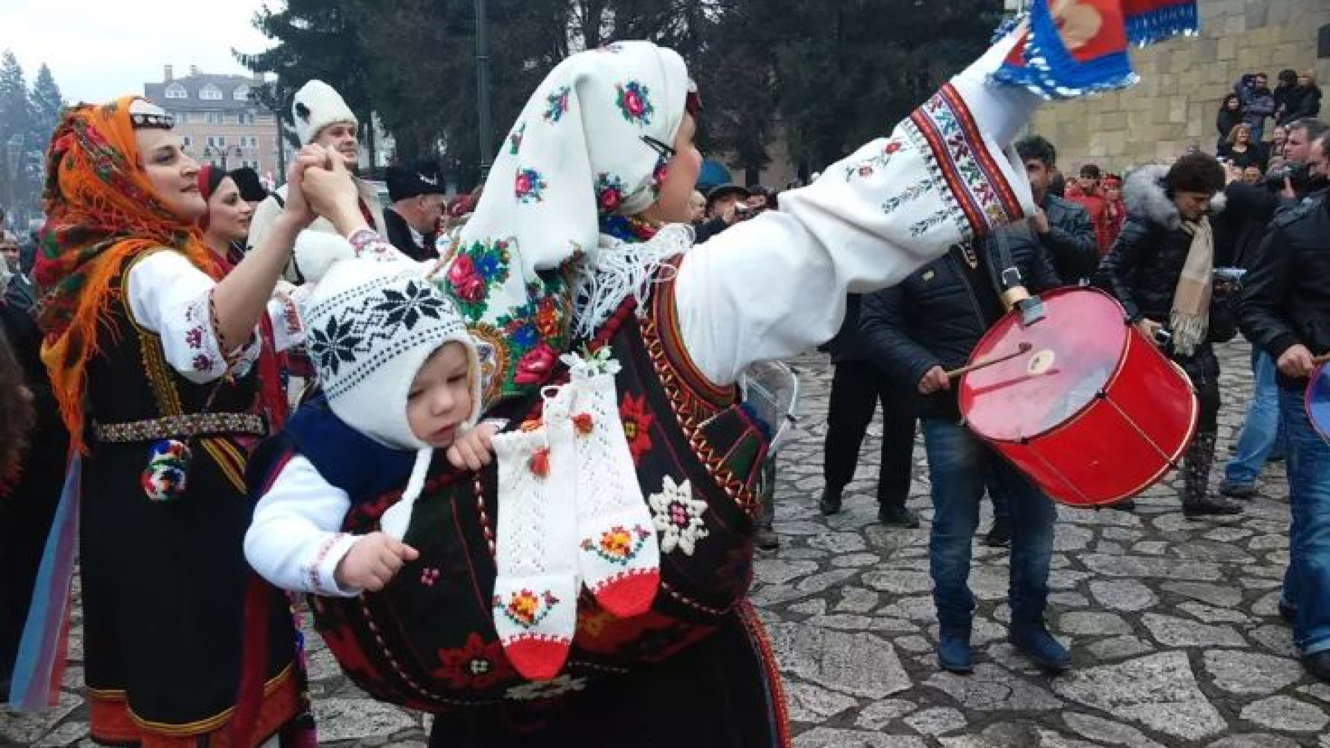 Един от най-големите женски празници е! Спазват се строги ритуали със сексуален символичен смисъл