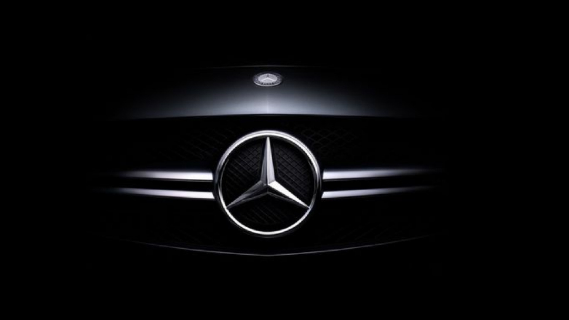 Само за ценители: Този ван на Mercedes ни праща директо в бъдещето СНИМКИ