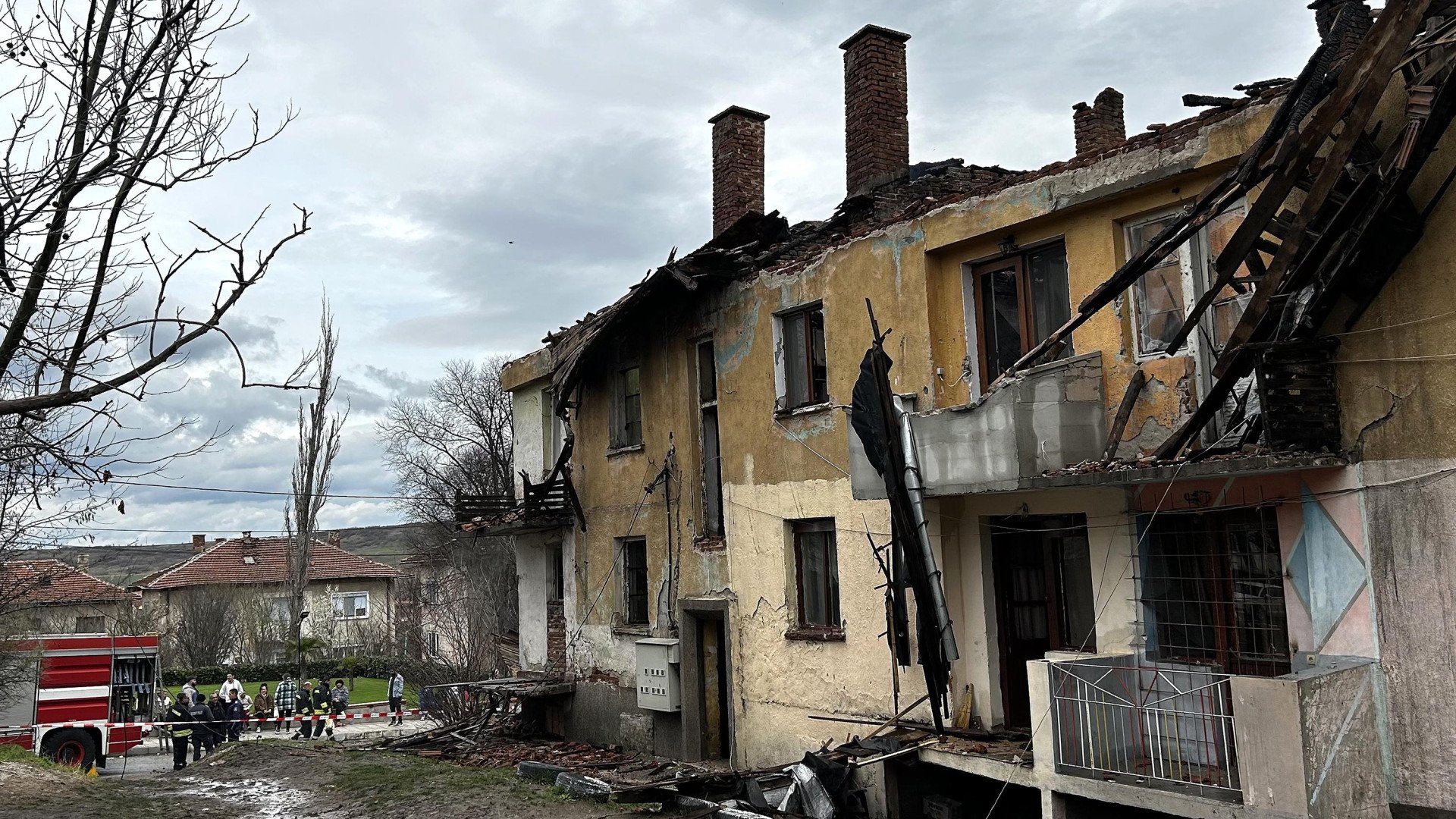 Било е страшно: Спасили са бебе на ръце от огнения ад в Димитровград СНИМКИ