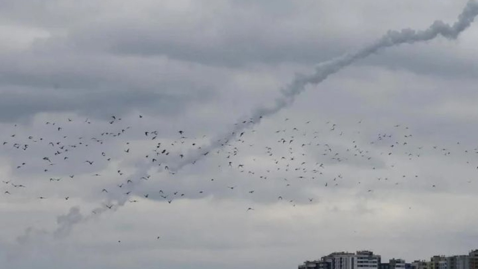 Нови експлозии разтърсиха Одеса, сирени вият в цяла Украйна 