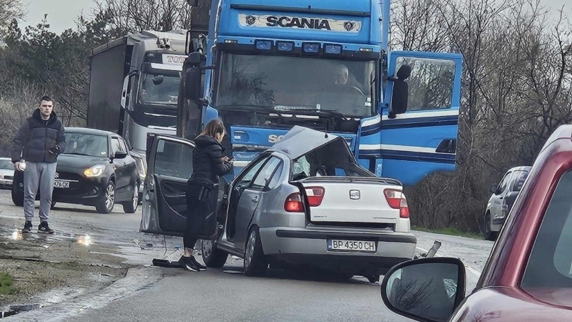 Увеличи се броят на жертвите от кървавата баня край Оходен СНИМКИ