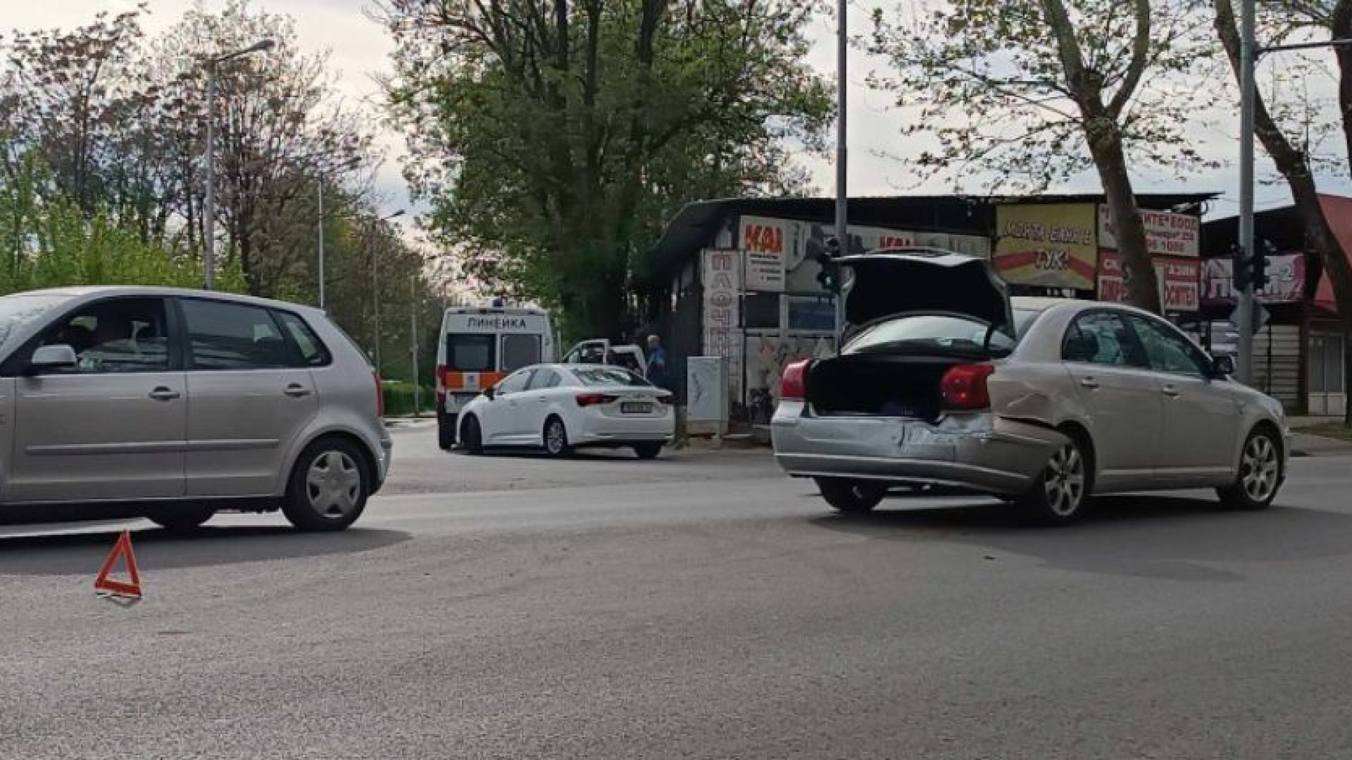 Кошмарен инцидент с кметска кола в Пловдив, ето какво се случи СНИМКИ 