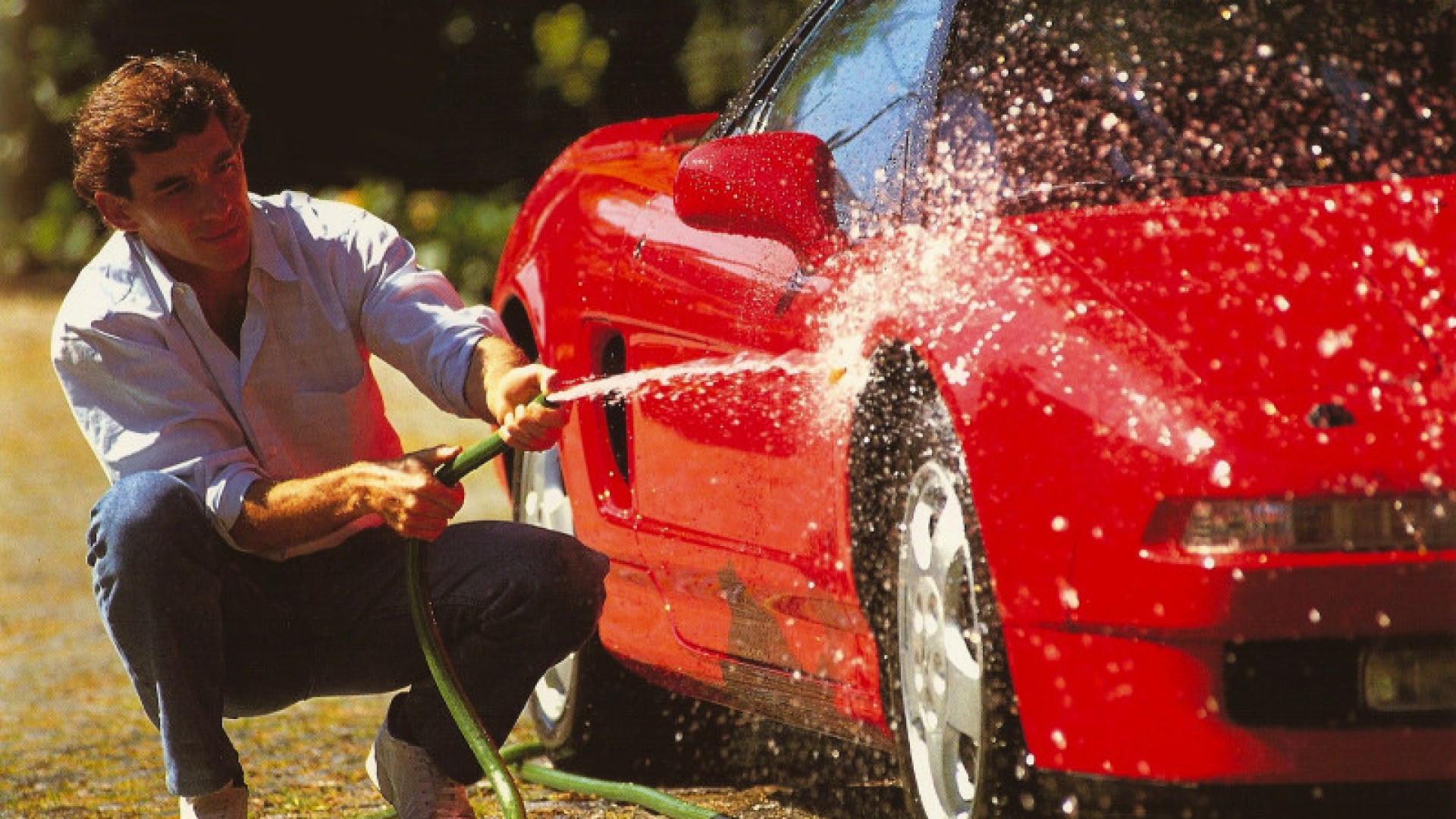 Продава се червената Honda NSX на Айртон Сена СНИМКИ