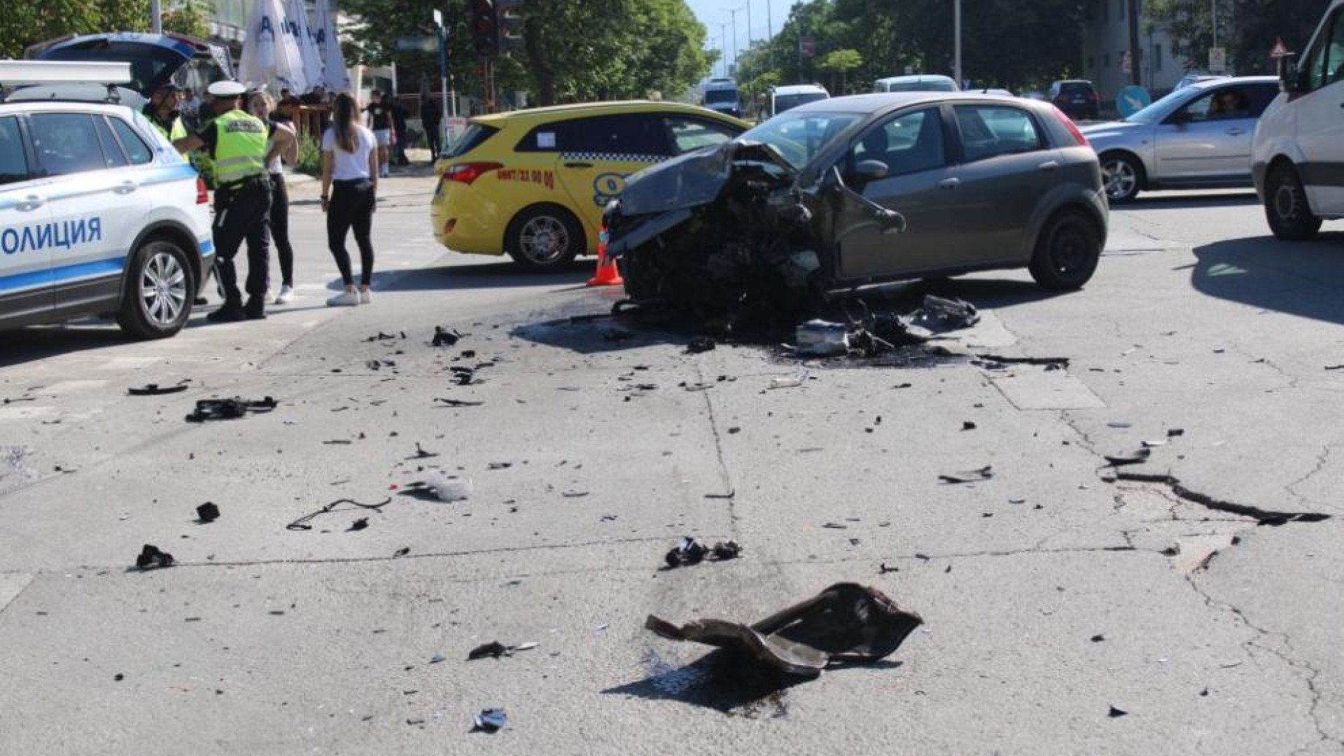 ВИДЕО запечата страховито меле в Благоевград, последваха писъци