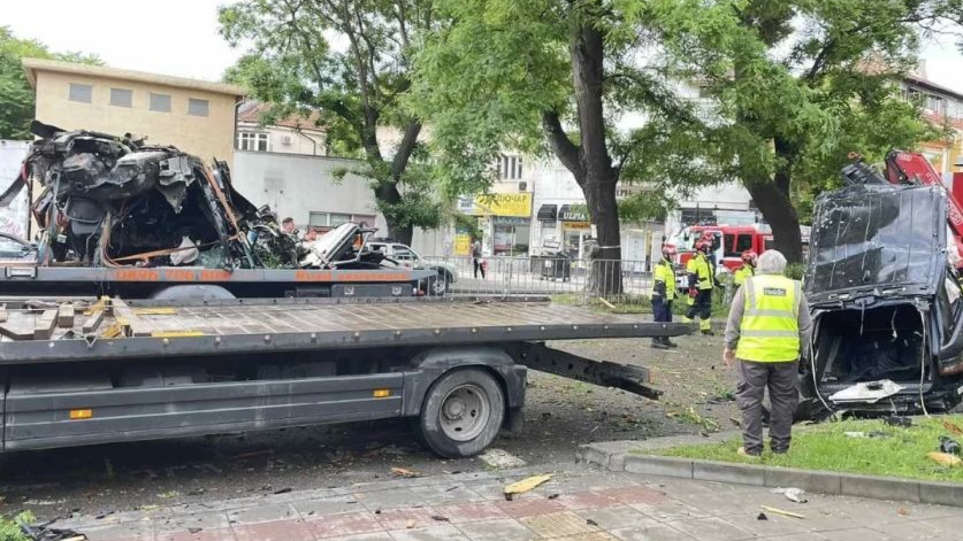 Гореща новина за пострадалия заради разцепения джип пожарникар, оказа се...