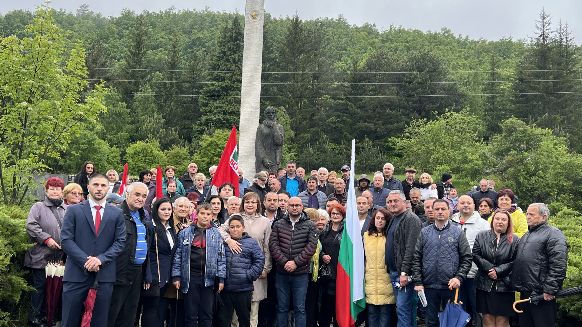 Нинова: Принципът парите следват ученика трябва да отпадне. Болниците да не са търговски дружества