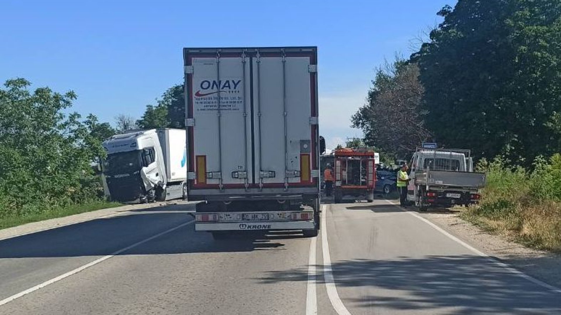 Адски челен сблъсък на "отсечката на смъртта", две жени са...СНИМКА