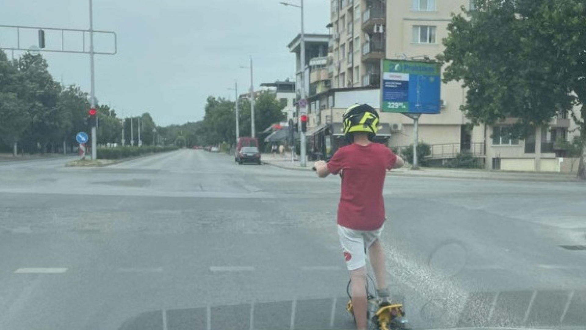 Дете вдигна 60 км/ч с тротинетка в Пловдив, изпревари патрулка СНИМКИ 