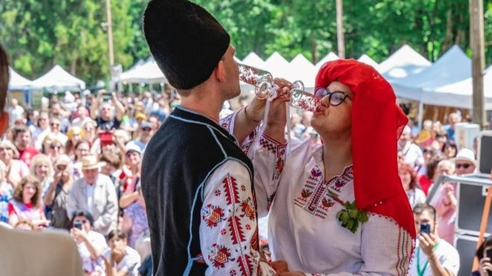 Северняшка сватба за чудо и приказ във Враца, такова нещо рядко се вижда СНИМКИ