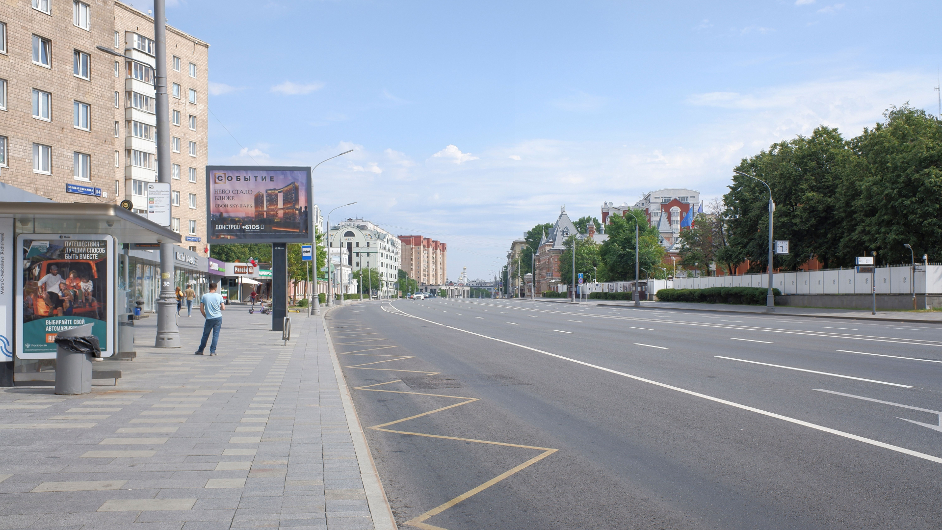 Русия се върна в 17-а година! Московчани не смеят да излязат навън 