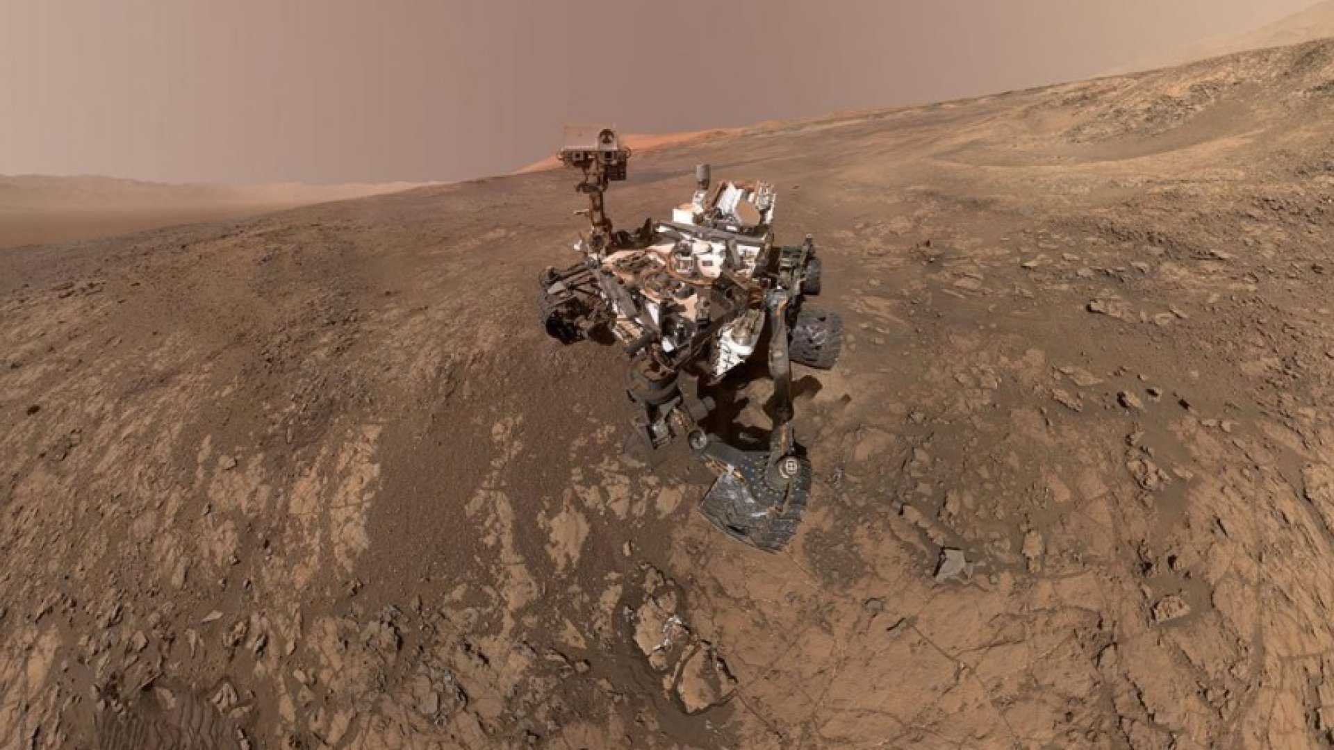 Марсоходът Curiosity направи изумително откритие на Червената планета СНИМКА