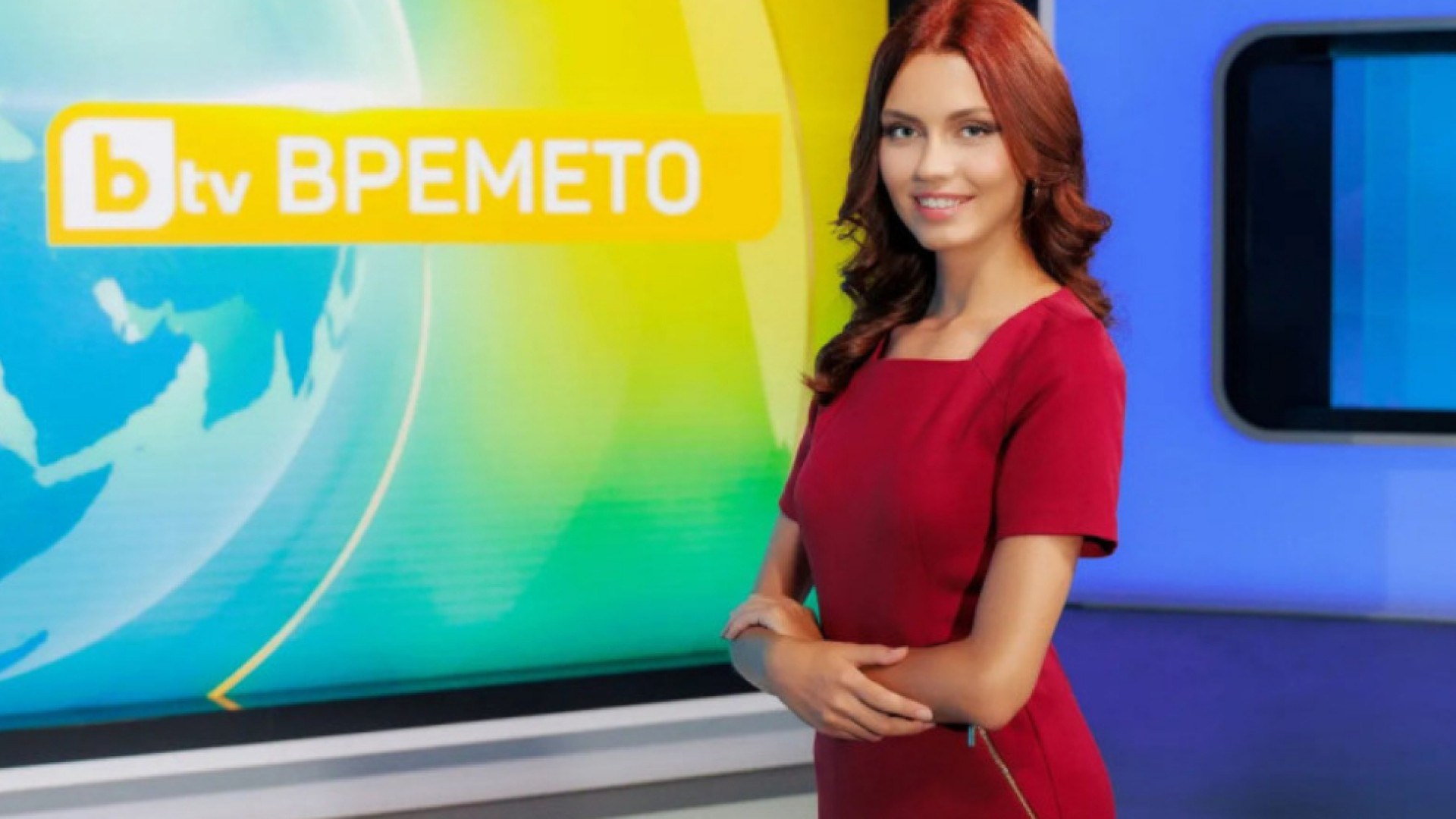 bTV удари конкуренцията с гореща синоптичка, вижте я чисто гола СНИМКИ 18+