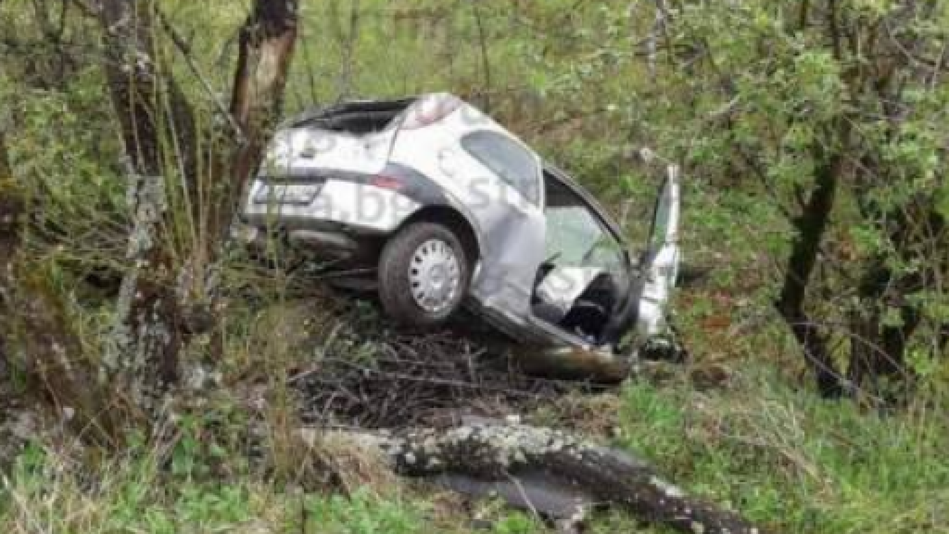 Извънредно! Зверска катастрофа със служител на посолство у нас