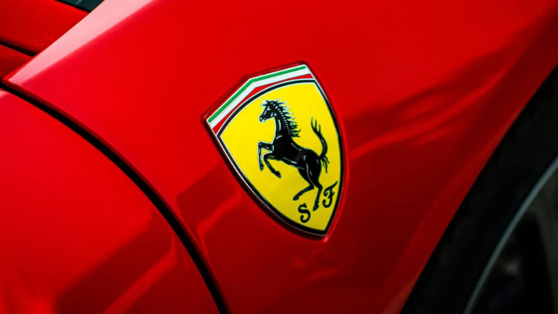 Ferrari изкара на тестове първата си кола на ток, какво се знае за колата СНИМКИ