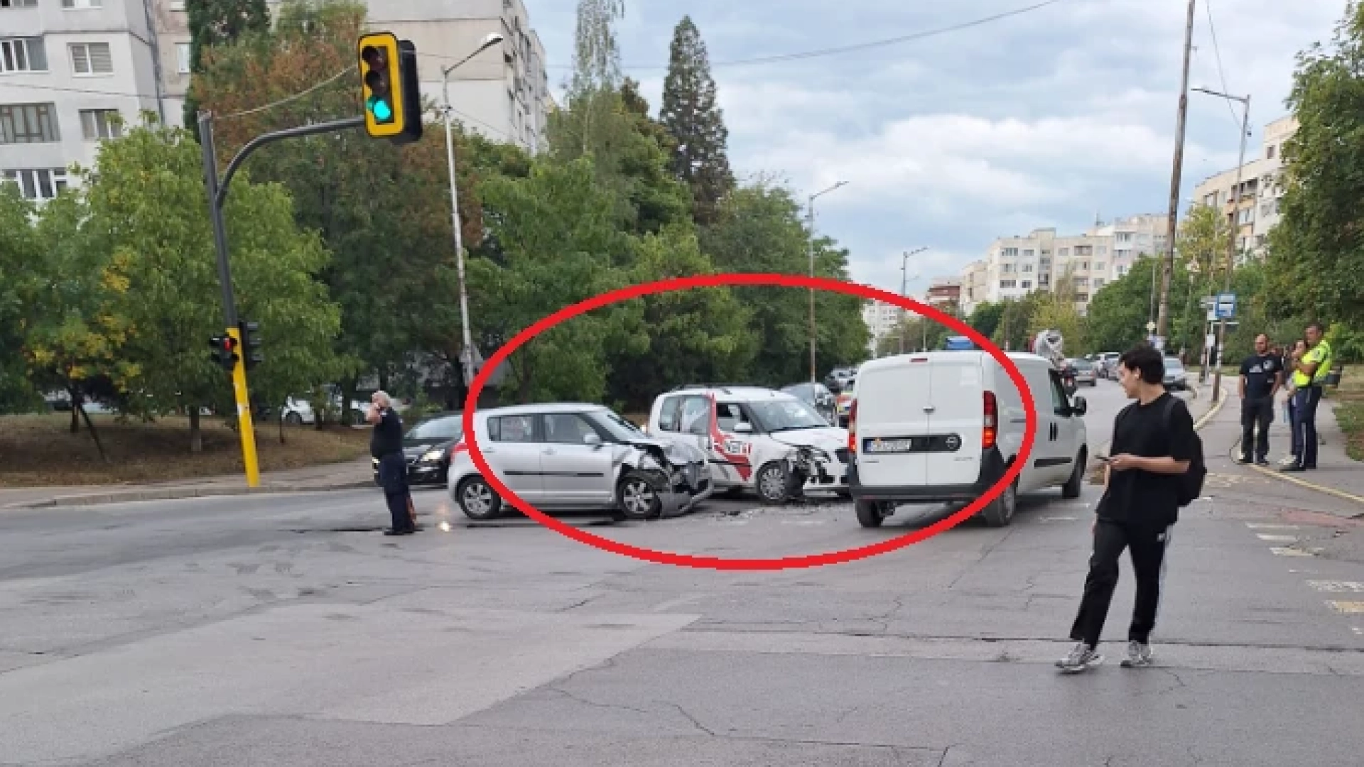 Първо в БЛИЦ! Извънредна ситуация на това място в София, веднага дойде полиция СНИМКИ