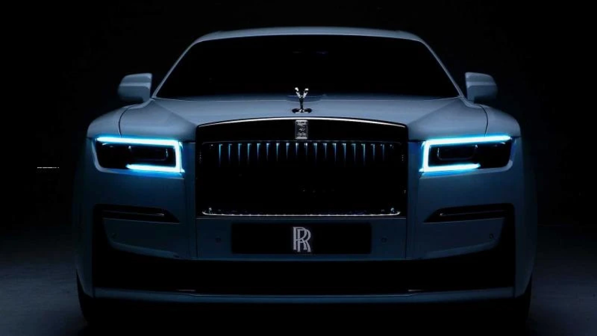 Rolls-Royce разсекрети най-евтиния си модел