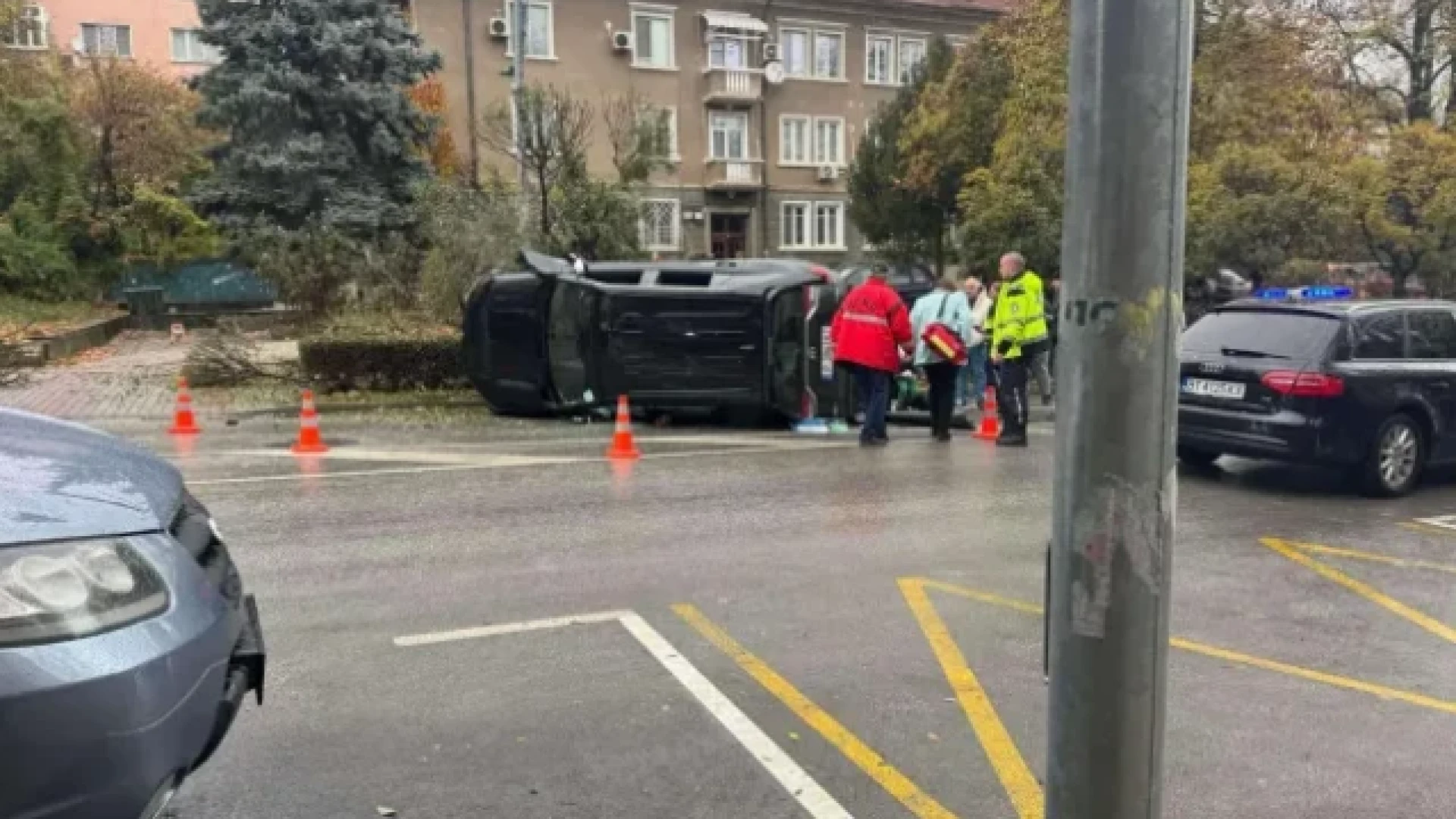 "Мамо, мамо": Кошмарен инцидент с 4-г. детенце във Велико Търново... СНИМКИ