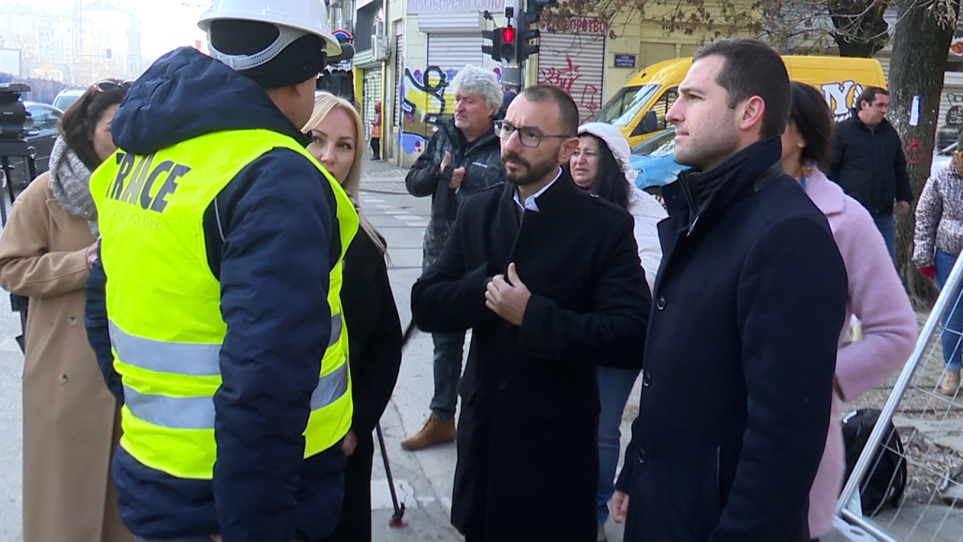 ГЕРБ-СДС с опит да оправят безумията на Терзиев, той мълчи 