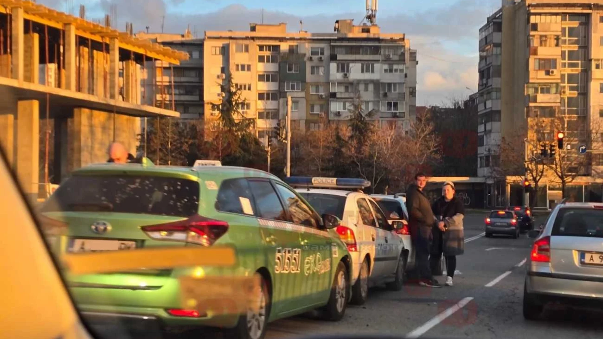 Брутално верижно меле с патрулка в Бургас