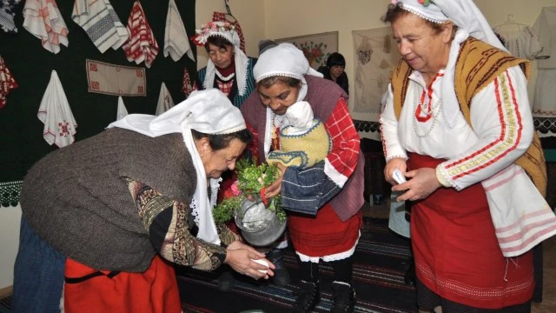 Голям празник е! Спазват се строги ритуали със сексуален символичен смисъл