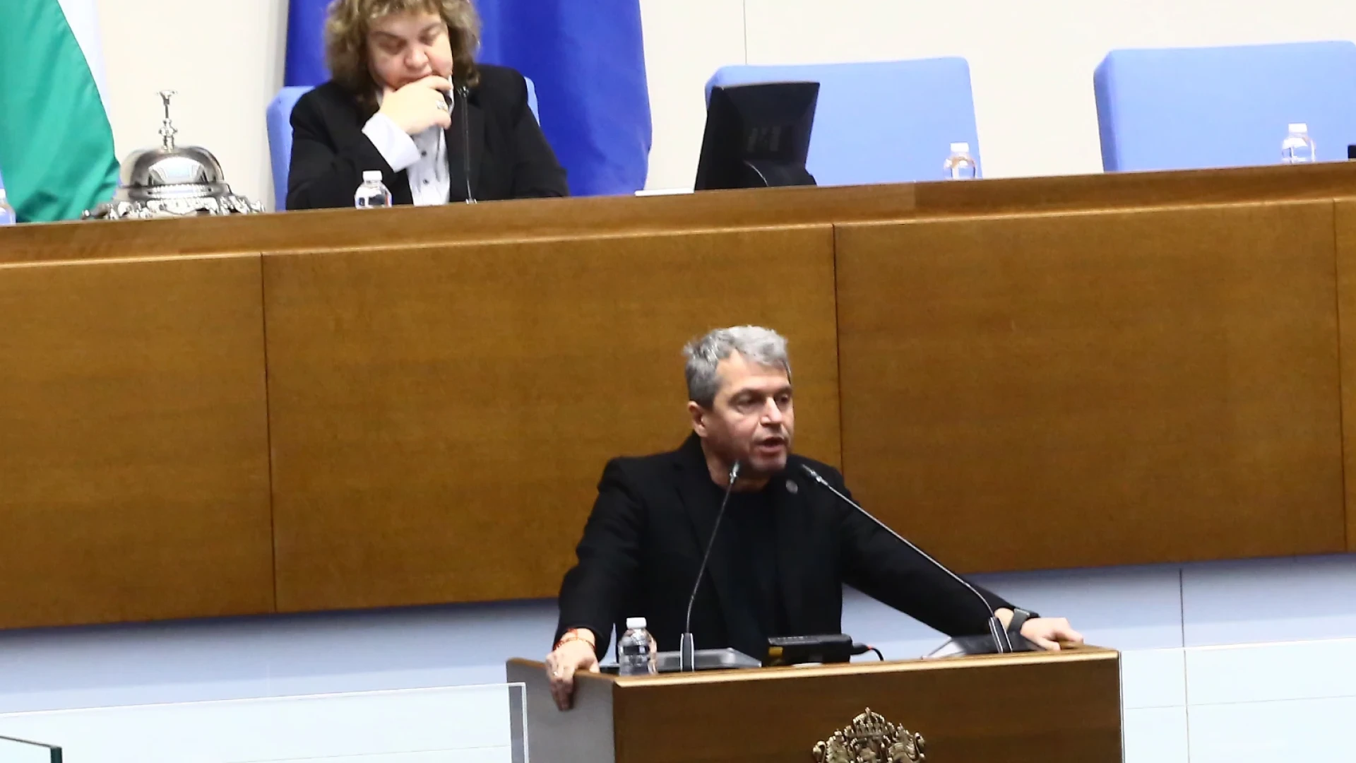 Тошко Йорданов: Асен Василев е абсолютен некадърник