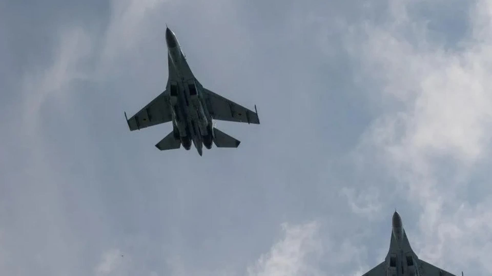 Defense Express загатна за сблъсък на F-16 с руски самолет