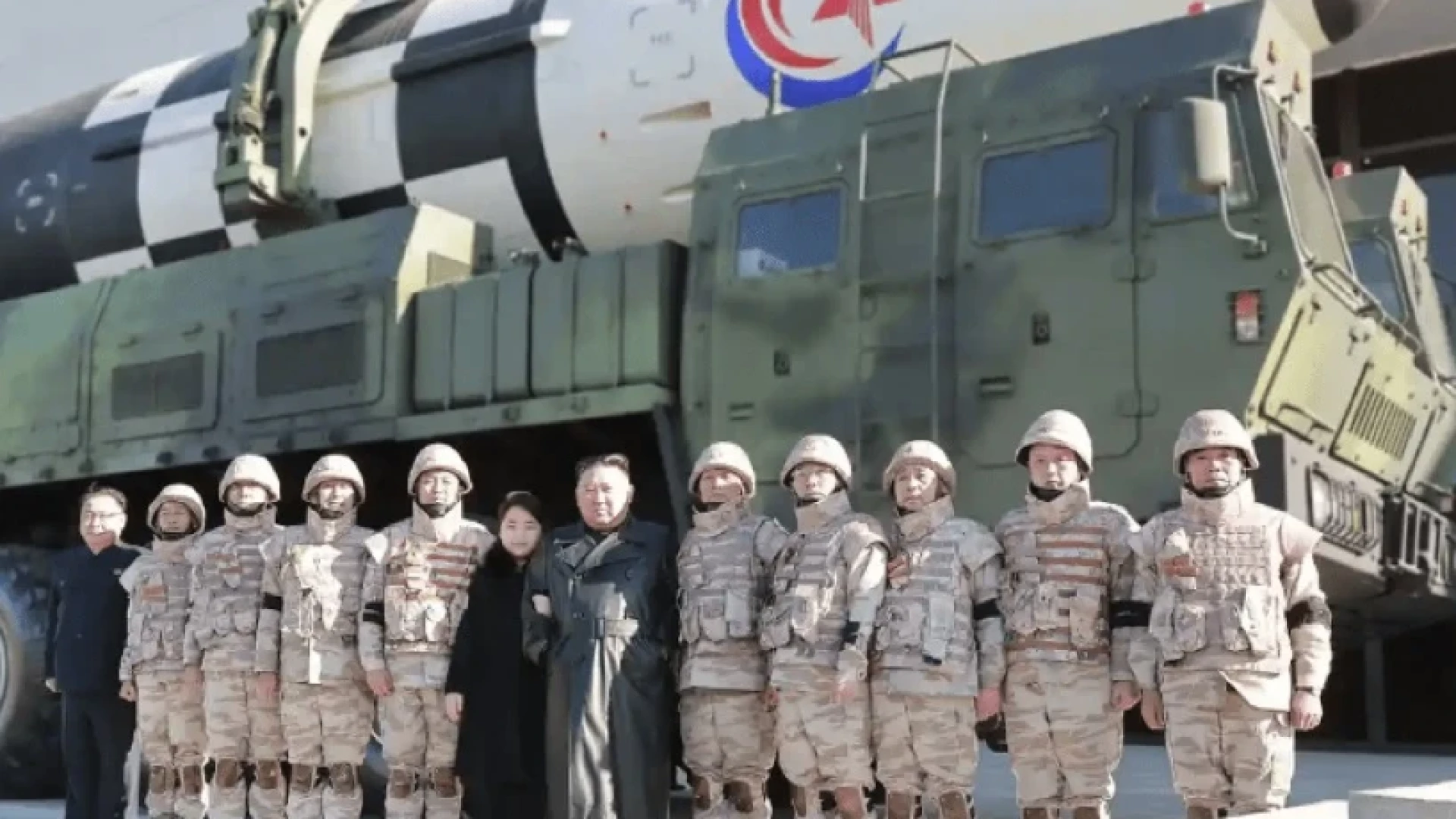 Ким Чен Ун построи тайна ядрена база на мястото на своя дворец СНИМКИ