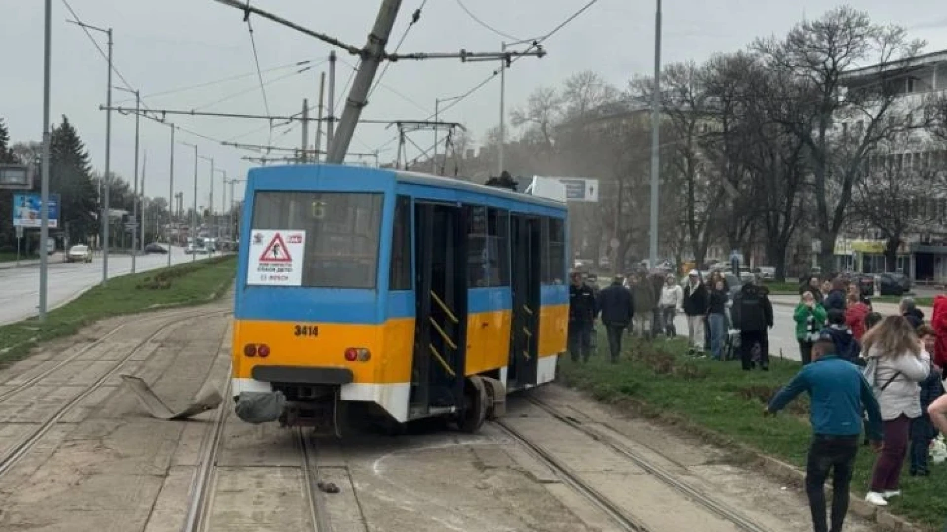 Ад на пъпа на София, почерня от народ СНИМКИ