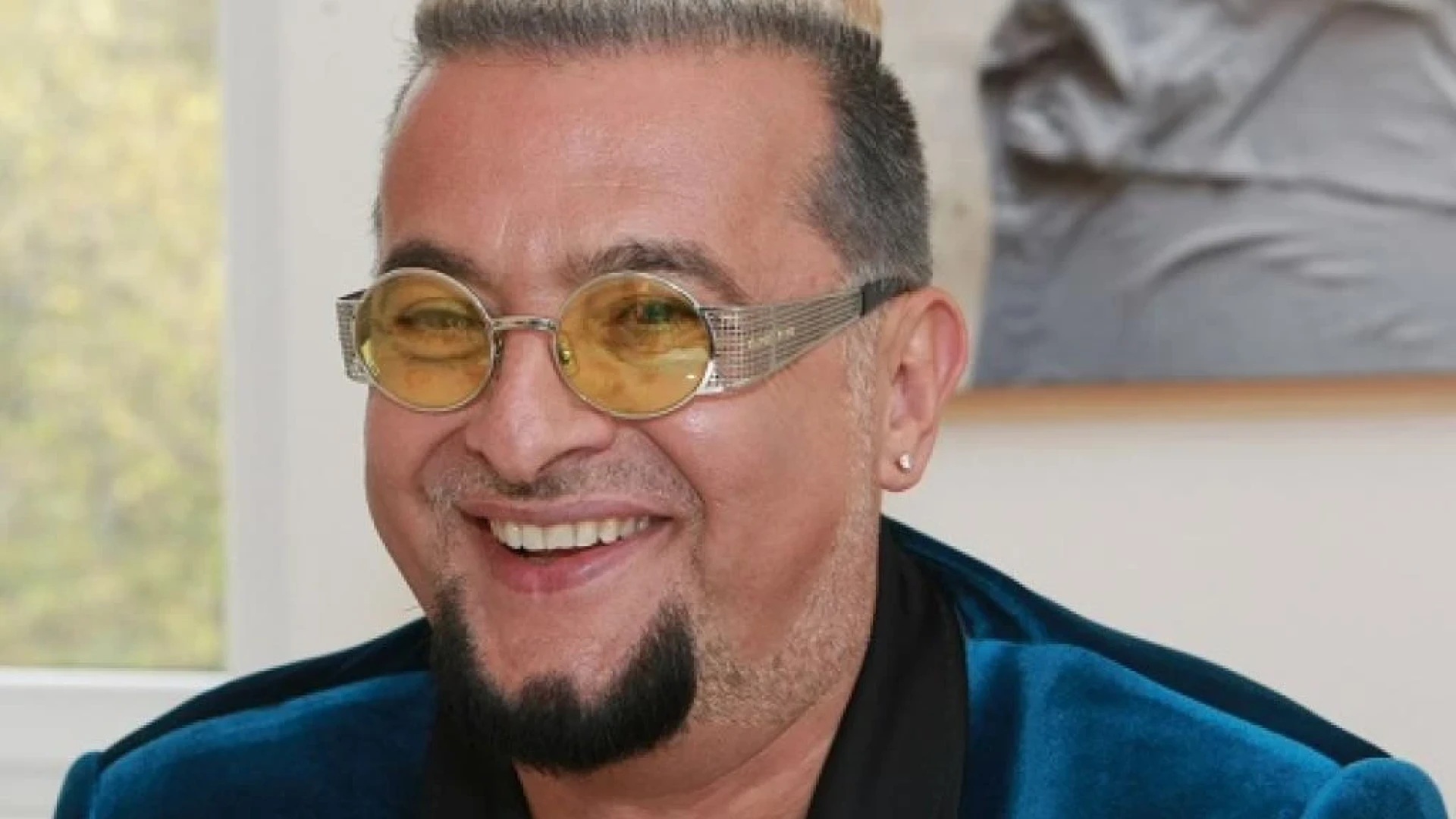 Кьоркютук: Евгени Минчев припадна пиян в центъра на София ВИДЕО