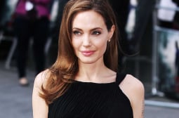 Какво не е наред с щерката на Анджелина Джоли?! Страховити СНИМКИ