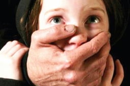 Изверг, работещ в детска градина, изнасили 4-г. дете
