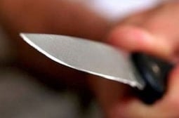 Жена в ужас: Мъж вади нож на деца в този квартал в София