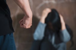Домашен насилник наруши ограничителна заповед, ето какво последва