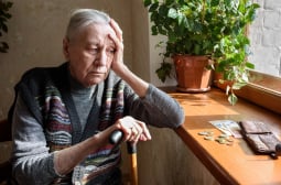 Пенсионерите в шок: Къде ще отидат 11% увеличение