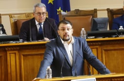 Георги Матеев посочи политиците, които искат България да не съществува