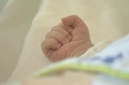 От МЗ потвърдиха за двата смъртни случая на бебета от коклюш