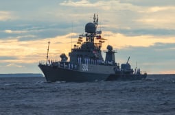 Прокиевски руснаци подпалили руски кораб в Балтийско море