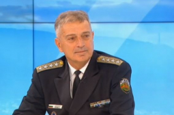 Началникът на отбраната: Армията ни стои стабилно, българите трябва да са уверени в своята сигурност