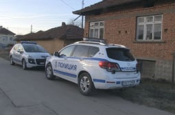 Полицай изяде боя докато се опитва да спаси човек от масово меле в Русенско 