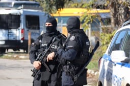 България е в смут: Сериен убиец разстрелва собственици на микробуси