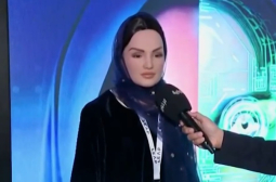 Саудитска Арабия представи първия женски робот, но не говори за теми табу ВИДЕО