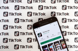 Коварна хакерска атака в TikTok, богатите и известните изреваха 