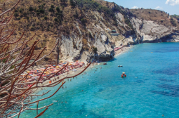Балкански плаж е с най-синята вода в света 